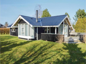 Three-Bedroom Holiday home Odder with a Fireplace 07